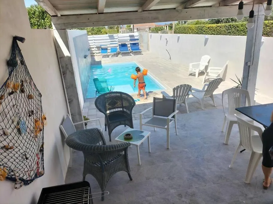 別荘 Villa Giomatti アヴォラ