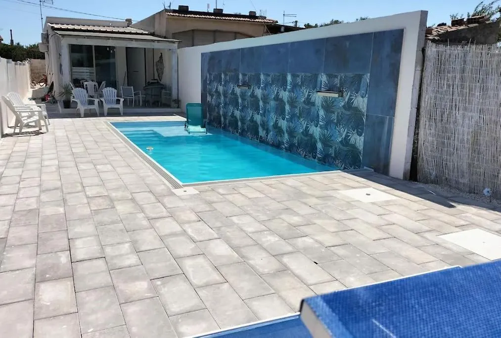 Villa Giomatti アヴォラ
